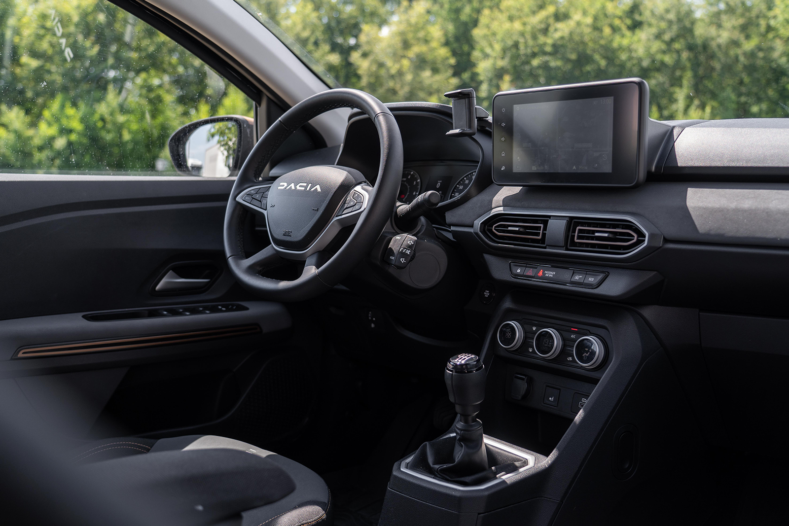 dacia-sandero-stepway-interieur-page-image-1